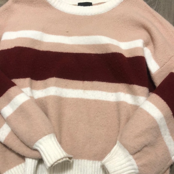 Stripped Sweater - Picture 2 of 4